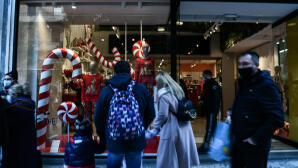 Εορταστικό Ωράριο: Ξεκινά Την Πέμπτη