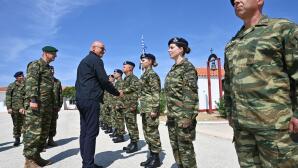 Δένδιας στρατιωτικοί