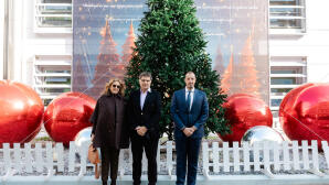 Ογκολογικό Νοσοκομείο Παίδων: Άναψε Το Δέντρο Του