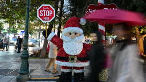 Καιρός: Χριστούγεννα με ομπρέλες-Βροχές, καταιγίδες & χιόνια