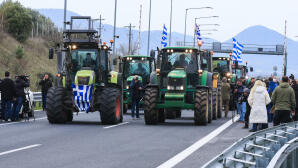 Αγρότες: Μπλόκα και κλειστοί δρόμοι σε όλη τη χώρα