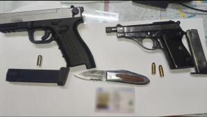 Παλαιό Φάληρο όπλα