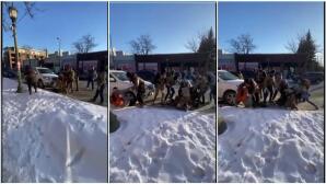 Μινεάπολη: «Ο γιος μας κρατούσε το κινητό του, όχι όπλο. Αηδιαστικά ψέματα»