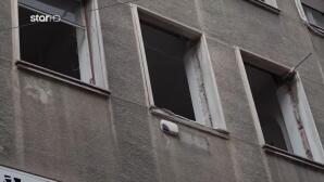 Ερμού: Έπεσαν Σοβάδες Κτιρίου Και Τραυμάτισαν Γυναίκα