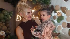 Τούνη: Η Τέλεια Αποκριάτικη Στολή Που Επέλεξε Ο Γιος Της