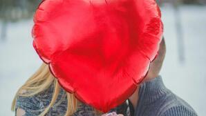 Οι «Ενοχλητικές» Συμπεριφορές Που Ενισχύουν Τη Σχέση