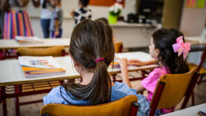 Ξεκινούν Οι Εγγραφές Σε Νηπιαγωγεία - Δημοτικά