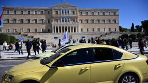 Απεργία Διαρκείας Από Την Τρίτη Για Τα Ταξί