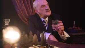 «BARRYMORE: Ο Άνθρωπος Πίσω Από Το Θρύλο» Στο Θέατρο Άνεσις