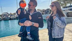 Οικογενειακή φωτογραφία με τον Γιάννη Καλλιάνο