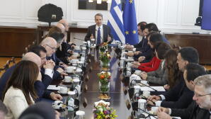 Παραιτήθηκαν Κεφαλογιάννης, Τσιάρας και Βαρτζόπουλος