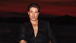 Νίκος Οικονομόπουλος