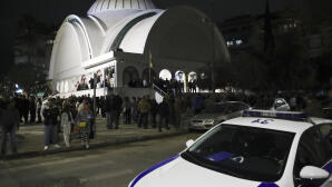 Νέος Κόσμος: Τρεις Συλλήψεις Για Μολότοφ