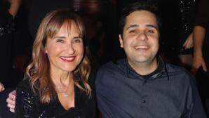 Ζαχαρέα: Βόλτα Με Τον Γιο Της Βασίλη