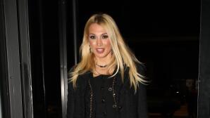 Σπυροπούλου: Στην Παιδική Χαρά Με Τα Παιδιά Της