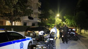 Χολαργός: Πυροβόλησε Τη Σύζυγό Του Και Αυτοκτόνησε