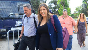 Τέμπη: Ένταση Στη Δίκη Μεταξύ Συγγενών - Κωνσταντοπούλου