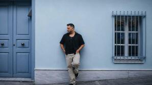 «Καλά»: Το Νέο Single Του Θέμη Παναγιωτίδη