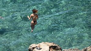 Ηλεία: Μητέρα Τραυματίστηκε Όταν Έκανε Βουτιά Στη Θάλασσα