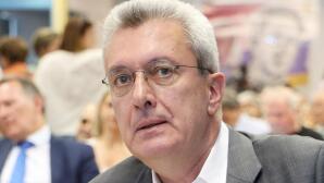 Νίκος Χατζηνικολάου