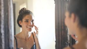 Λάθη στο skincare που οδηγούν σε πρόωρη γήρανση