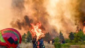 Φωτιές: Σε Red Code η χώρα τον Δεκαπενταύγουστο