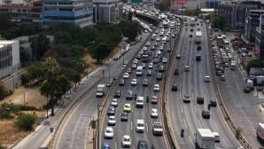 Τροχαίο Στον Κηφισό - Φορτηγό Συγκρούστηκε Με Αυτοκίνητο