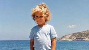 Το αγοράκι της φωτογραφίας είναι ένας από τους πιο γοητευτικούς ηθοποιούς