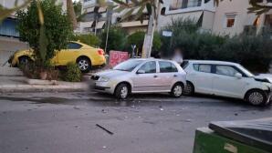 Ηλιούπολη: Τροχαίο Κλεμμένου Οχήματος Με Ταξί