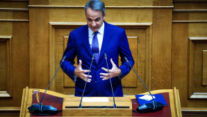 Μητσοτάκης: Ανδρουλάκης- Τσίπρας Οι 2 Όψεις Στο Ίδιο Νόμισμα