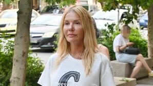 Έξω Φρενών Η Χριστίνα Παππά: «Κατεβάστε Τα Τώρα!»