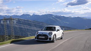 Το MINI Cooper S  σε ένα από τα πιο εντυπωσιακά χρώματα