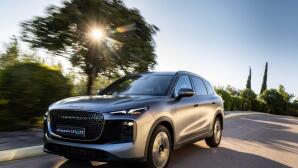 Το LEPAS L8 PHEV προσφέρει την απόλυτη “Elegant Driving” εμπειρία