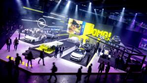 Opel STX Concept και OMG! GSE: Στο Παρίσι