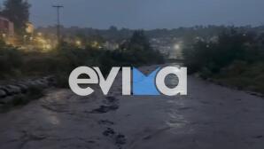 Κακοκαιρία: Πλημμύρες, κλειστά σχολεία, απαγορευτικό απόπλου
