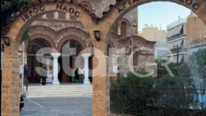 Μαζωνάκης: Στην εκκλησία η οικογένειά του για το μνημόσυνο