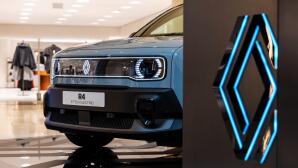 Renault 4 E-Τech electric Canvas Roof σε... βιτρίνα