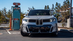 BMW iX5: Επαναστατική φόρτιση σε 10 λεπτά
