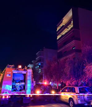 Καλλιθέα: Μεγάλη Φωτιά Σε Διαμέρισμα