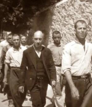 Καισαριανή: Στο eBay φωτογραφίες των 200 εκτελεσθέντων