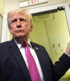 Τραμπ: «Βλέπει» Συμφωνία Με Τους Νέους Ιρανούς Ηγέτες