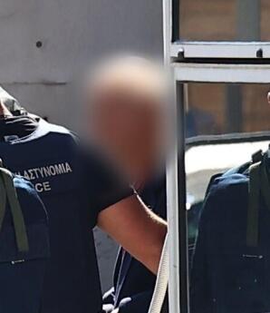 Πυροβολισμοί ΕΦΚΑ: Βίντεο Από Σύλληψη 89χρονου