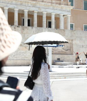 Καιρός: Άνοδος Θερμοκρασίας Με 30αρια - Την Πέμπτη 34αρια