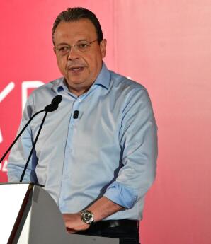 Φάμελλος στην ΚΕ ΣΥΡΙΖΑ: «Στεκόμαστε δίπλα στην πρωτοβουλία του Αλ. Τσίπρα»