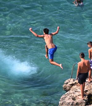 Καύσωνας 72 Ωρών: Έως Και 43◦c Ο Υδράργυρος