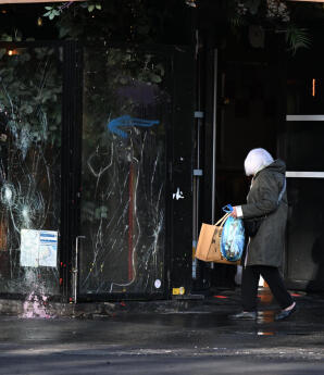 Προϊόντα Από Τις Λεηλασίες Στη Γαλλία Πωλούνται Στο Vinted