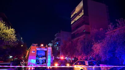 Καλλιθέα: Μεγάλη Φωτιά Σε Διαμέρισμα