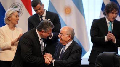 «Παγώνει» Τη Συμφωνία ΕΕ - Mercosur Το Ευρωπαϊκό Κοινοβούλιο