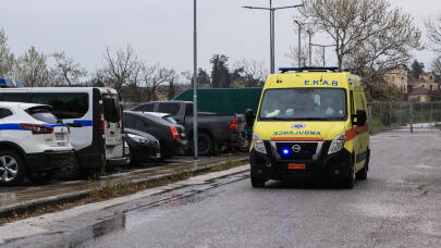 Κιάτο: Μαλλιά Εργαζόμενης Μπλέχτηκαν Σε Μηχάνημα