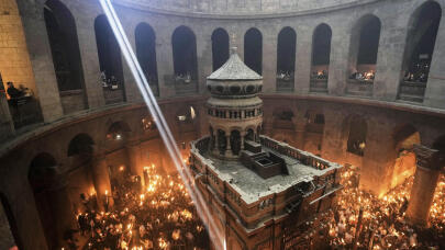 Τι Ώρα Θα Φτάσει Το Άγιο Φως Στην Ελλάδα